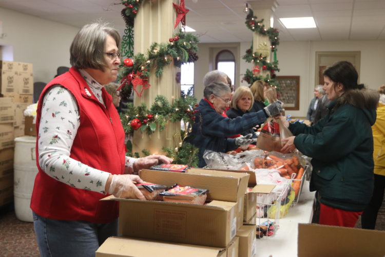 New Love Center provides food to hundreds in region